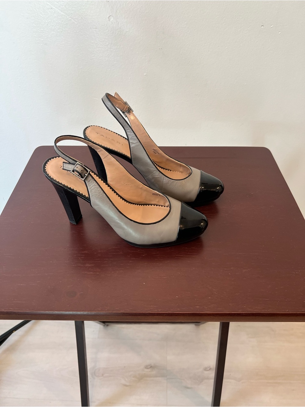 Tahari Kristen Two Tone Cap-Toe Leather Slingback Heels Size  7.5